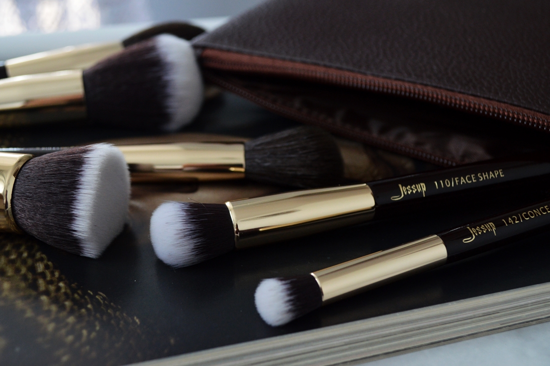 jakie pędzle do makijażu dla początkujących puderek.com.pl